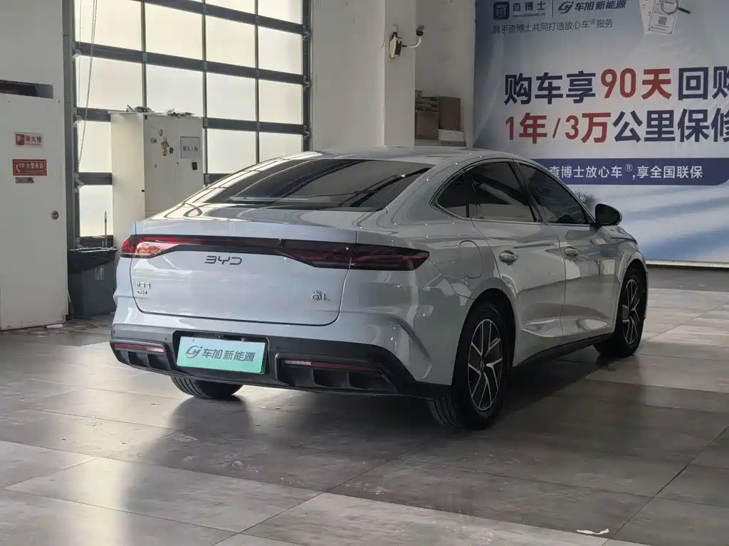 BYD Qin L — фото 9