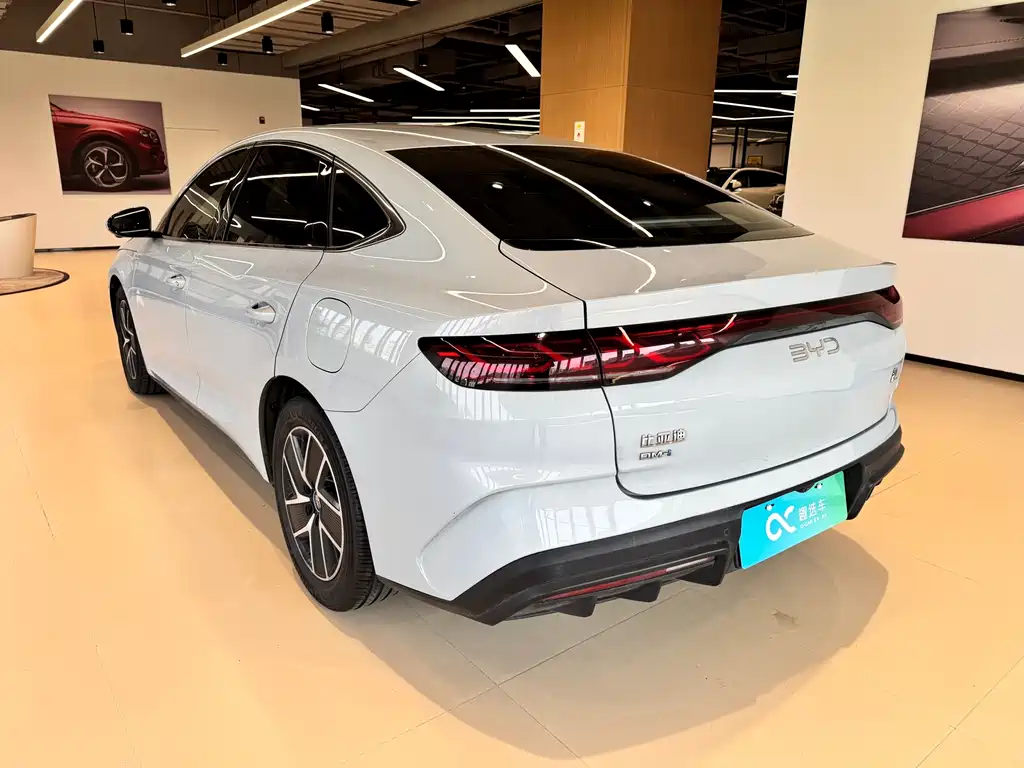 BYD Qin L — фото 6