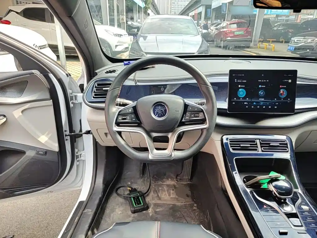 BYD Qin PLUS — фото 10