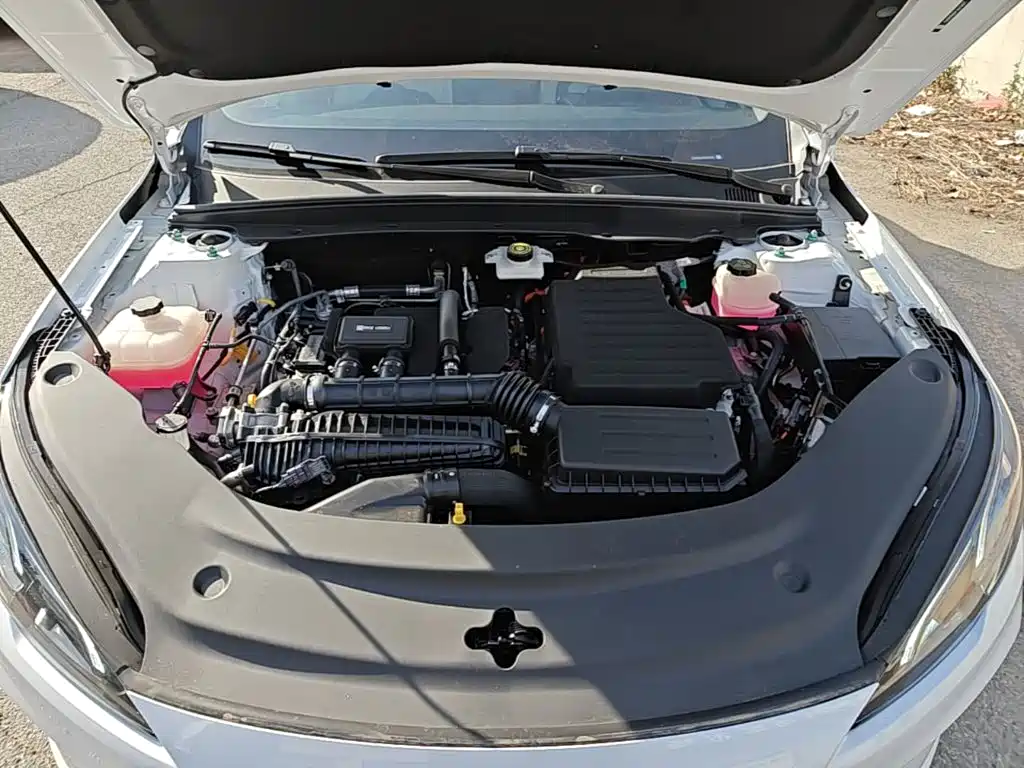 BYD Seal 05 DM-i — фото 19