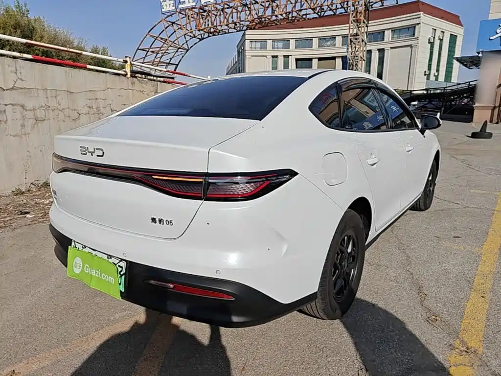 BYD Seal 05 DM-i — фото 6