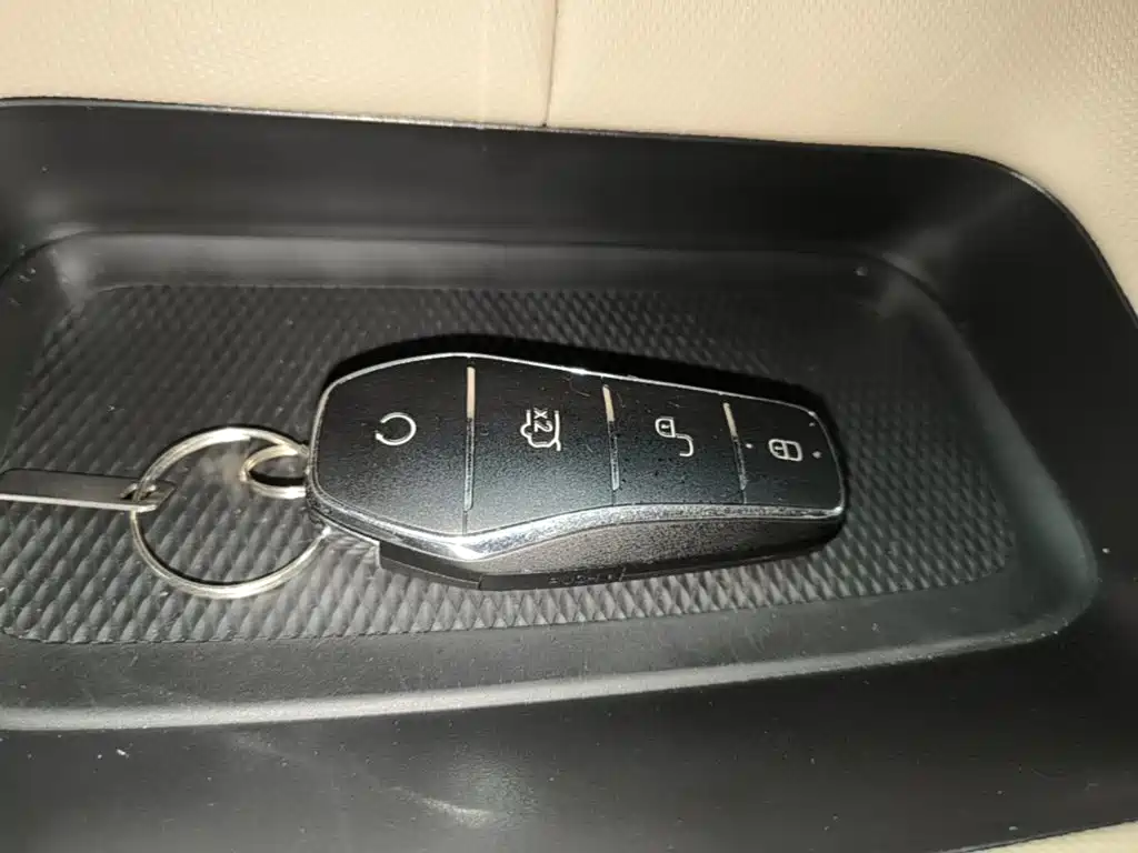 BYD Dolphin — фото 8