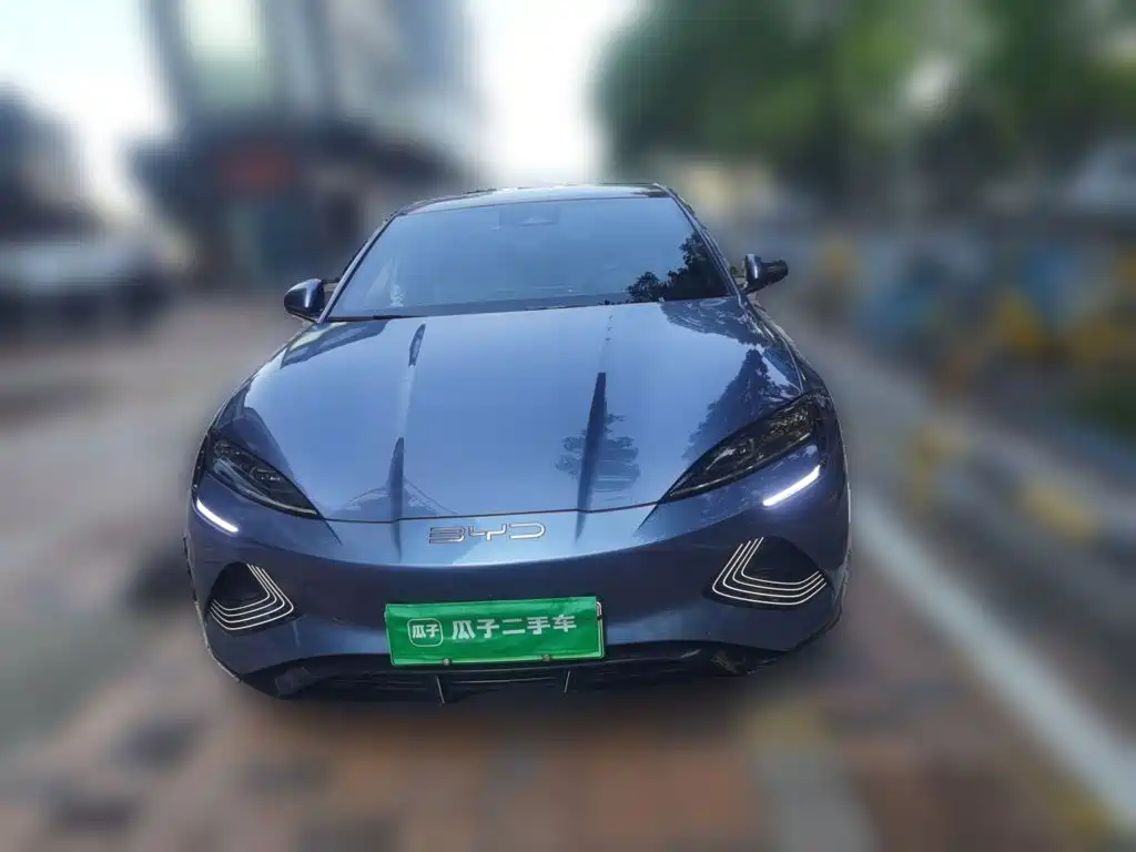 BYD Seal — фото 2