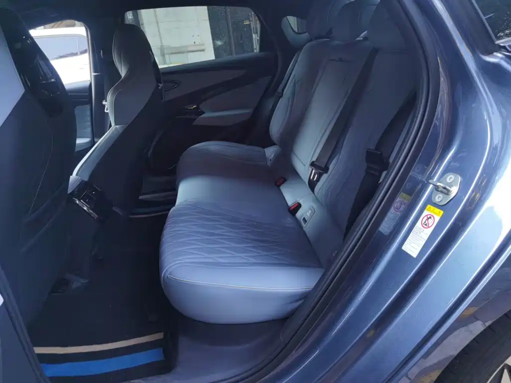 BYD Seal — фото 13
