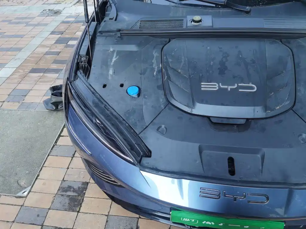 BYD Seal — фото 21