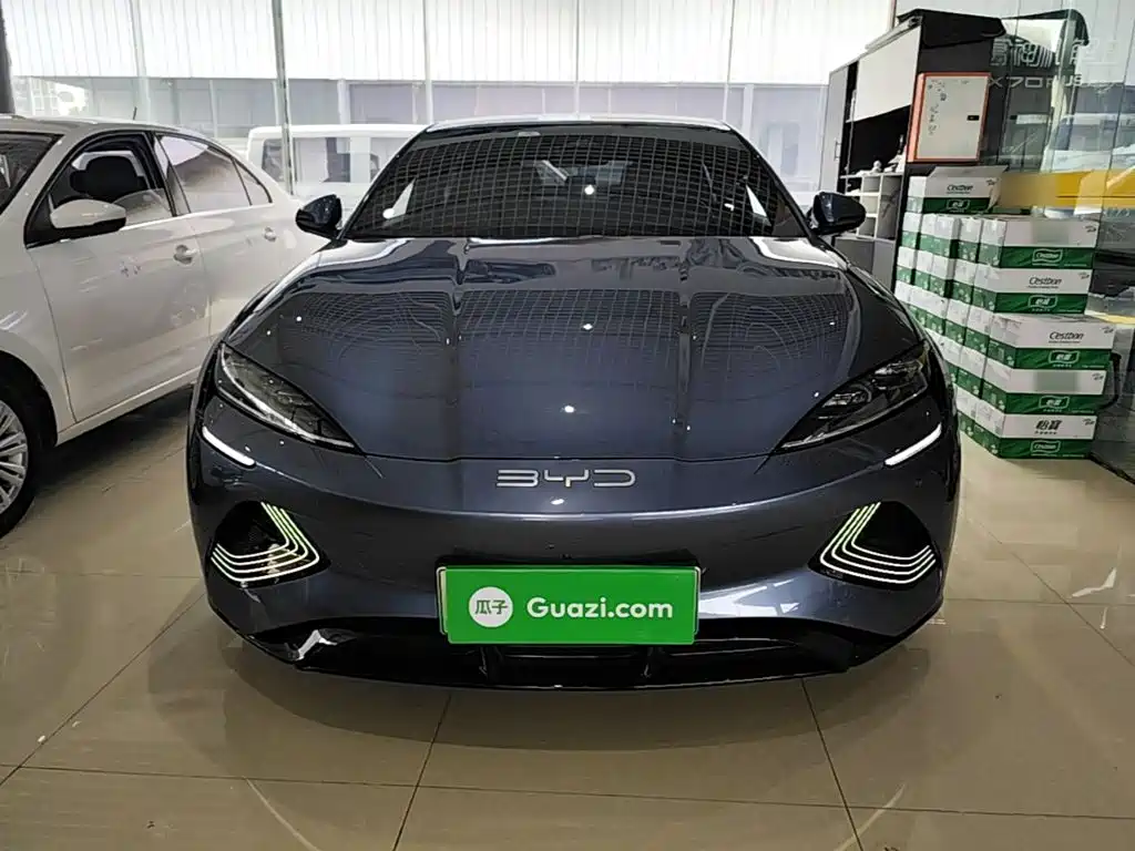BYD Seal — фото 2