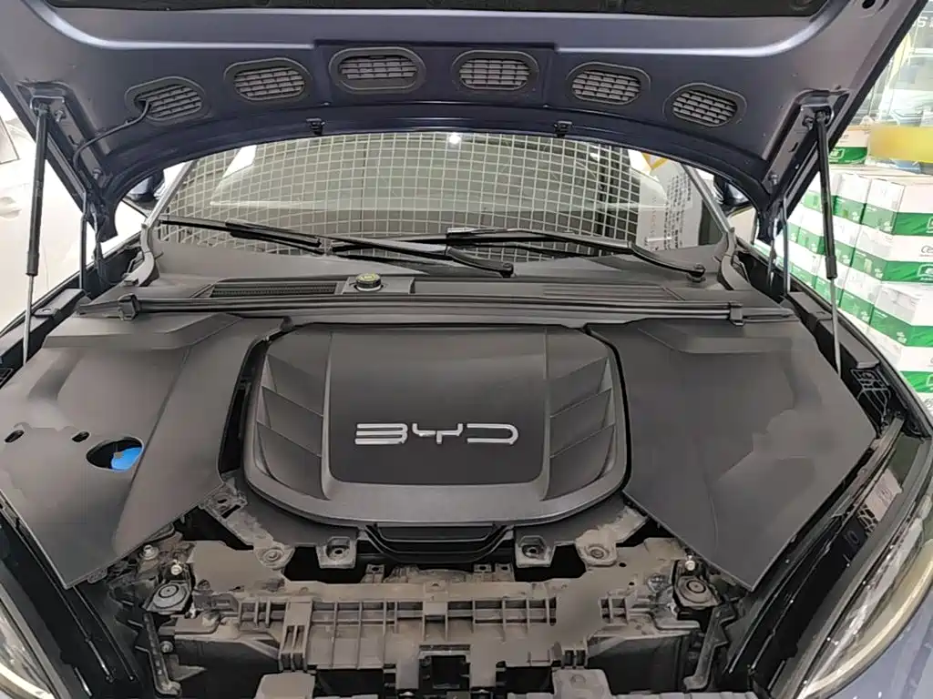 BYD Seal — фото 19