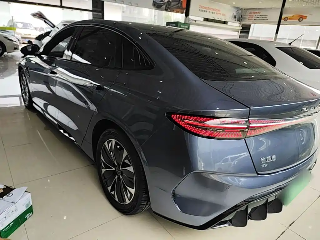 BYD Seal — фото 4