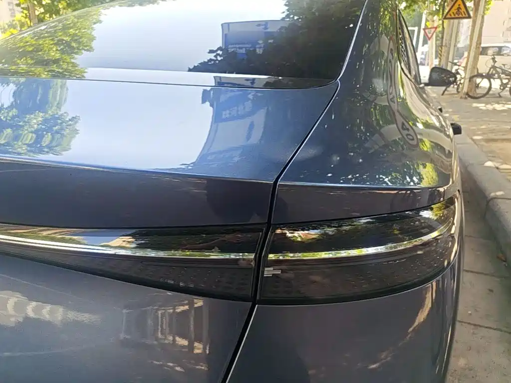 BYD Seal — фото 23