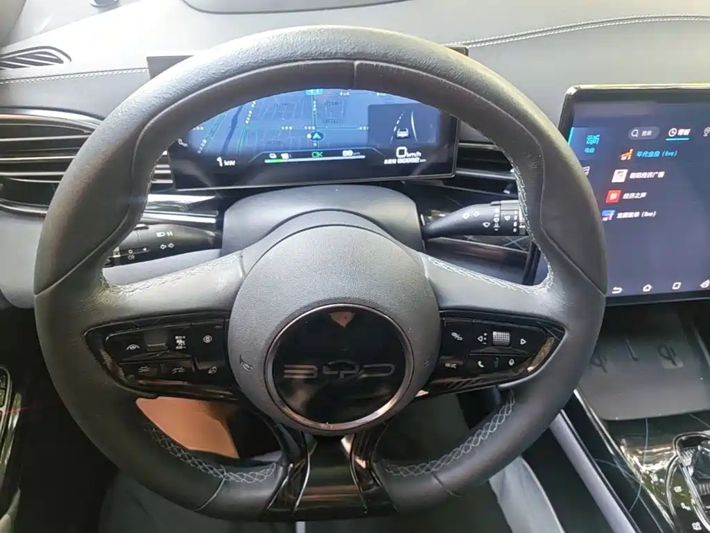 BYD Seal — фото 6