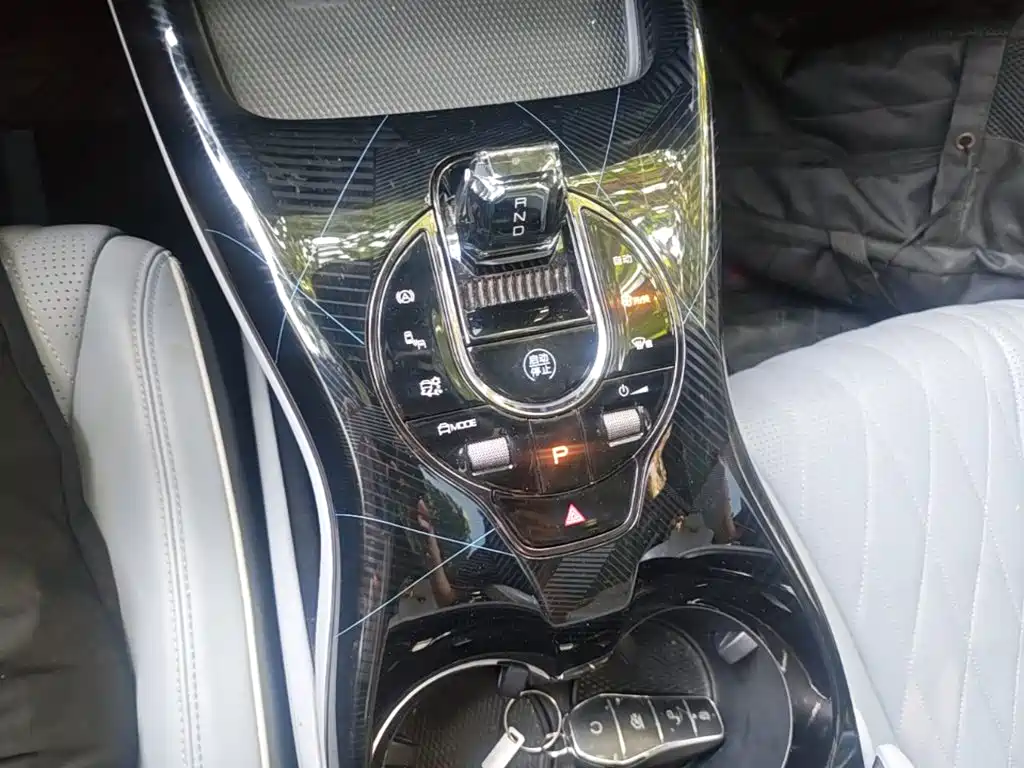 BYD Seal — фото 9