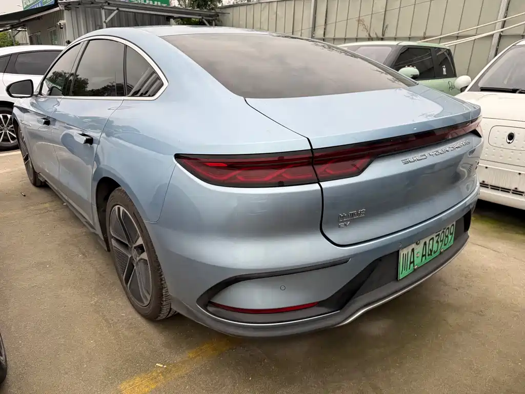 BYD Han — фото 6