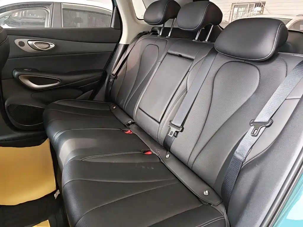 BYD Sealion 05 EV — фото 16