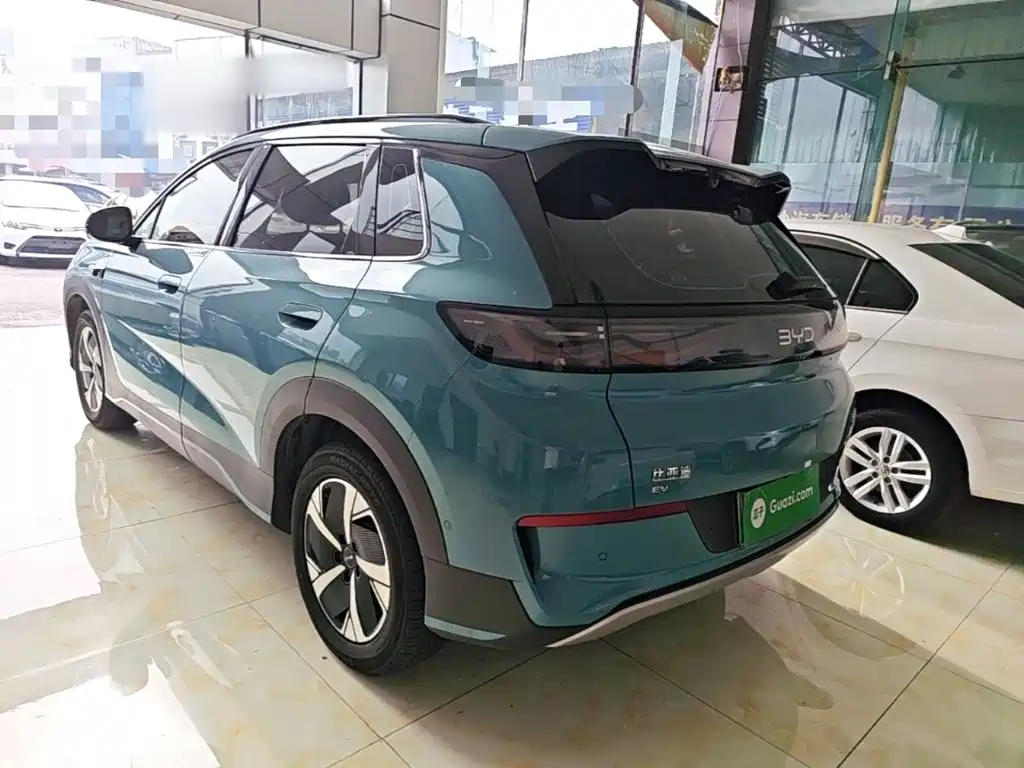 BYD Sealion 05 EV — фото 4
