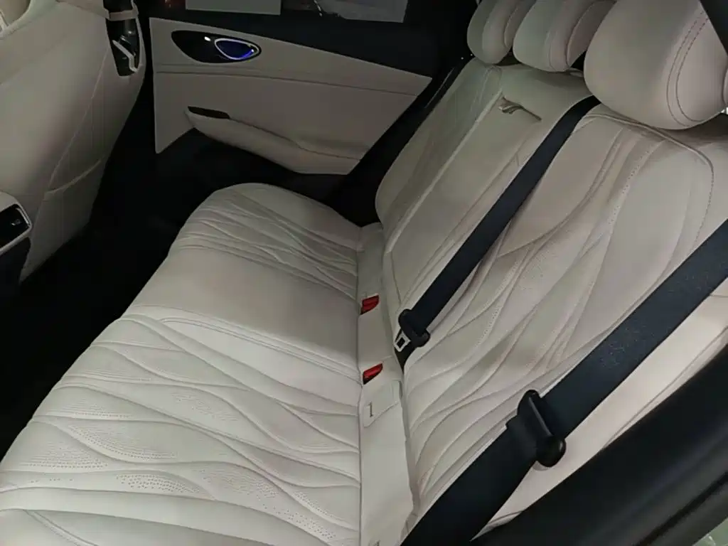 BYD Seal 06GT — фото 16