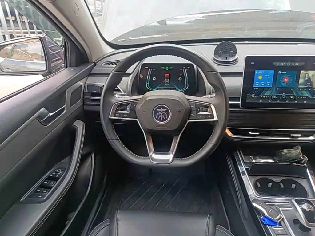 BYD Qin Pro NEV — фото 10