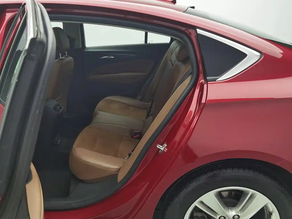 Buick Regal — фото 15