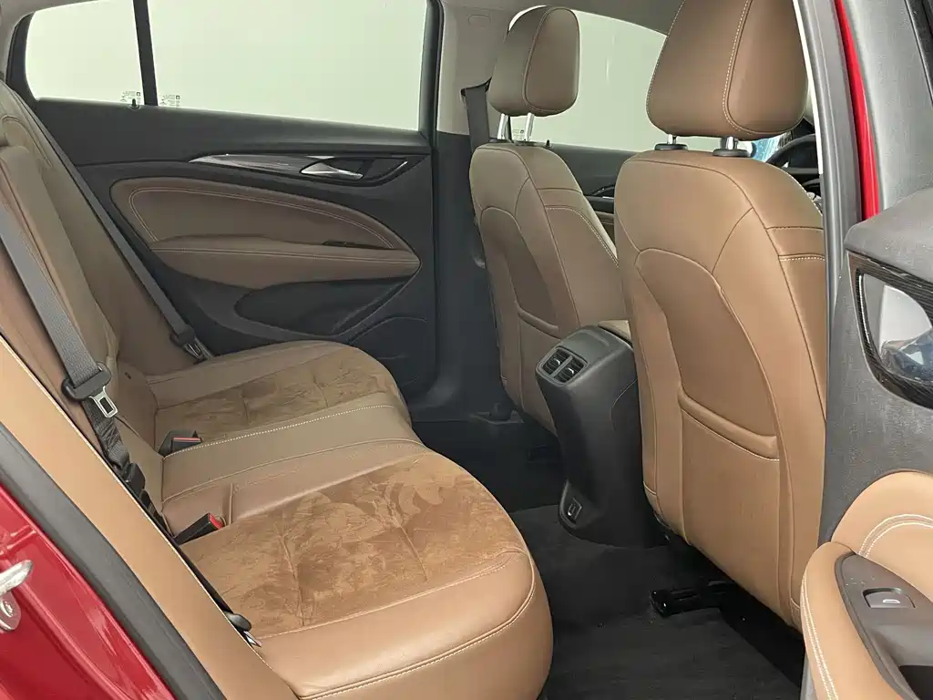 Buick Regal — фото 6