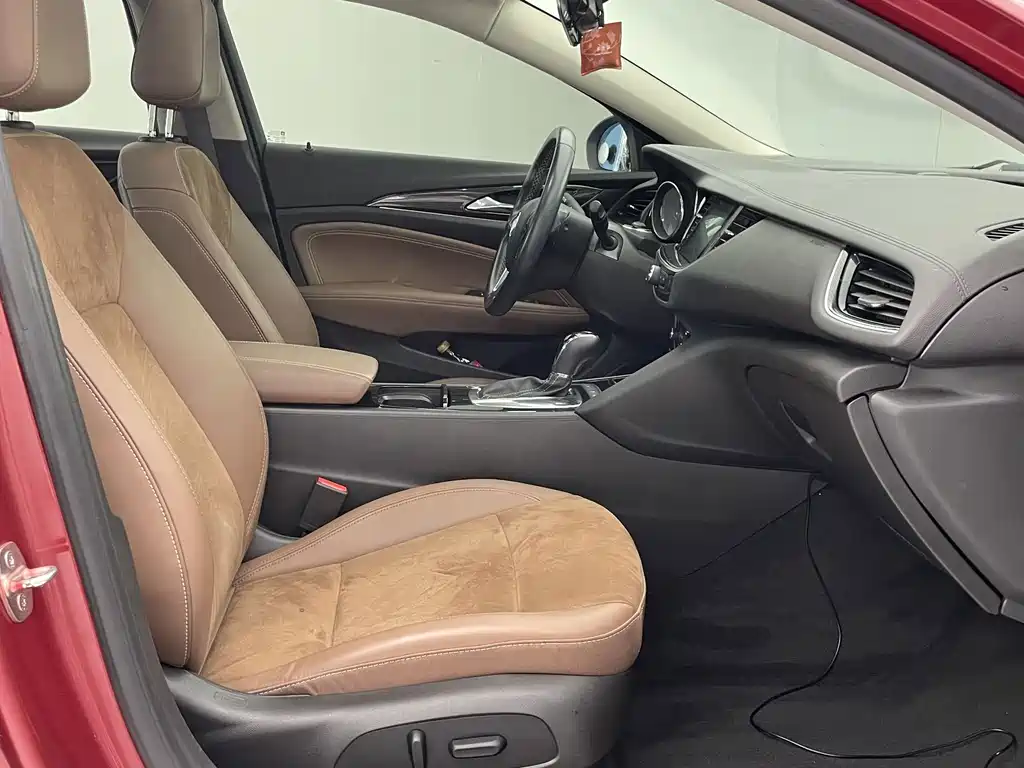 Buick Regal — фото 8