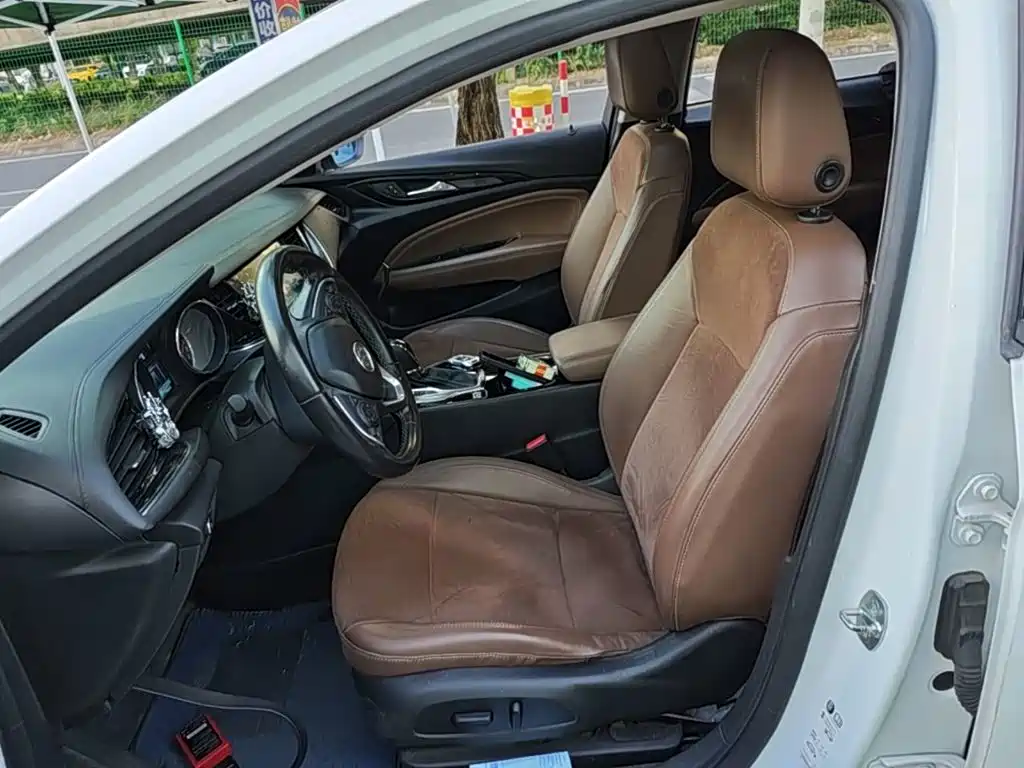 Buick Regal — фото 14