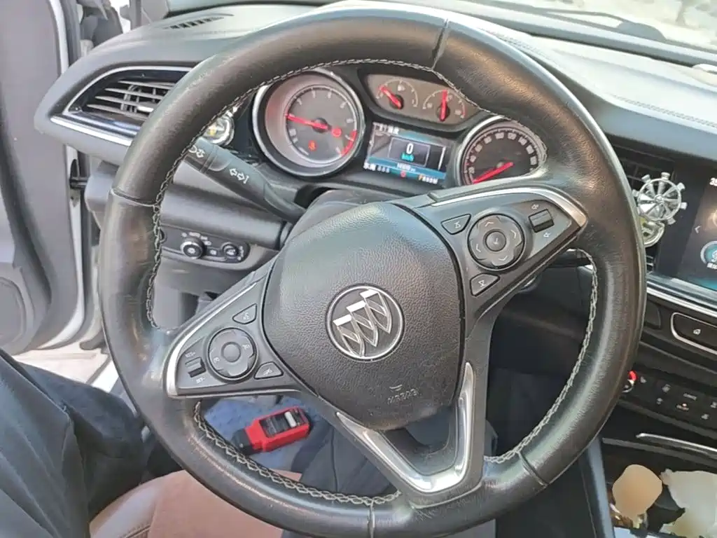 Buick Regal — фото 10