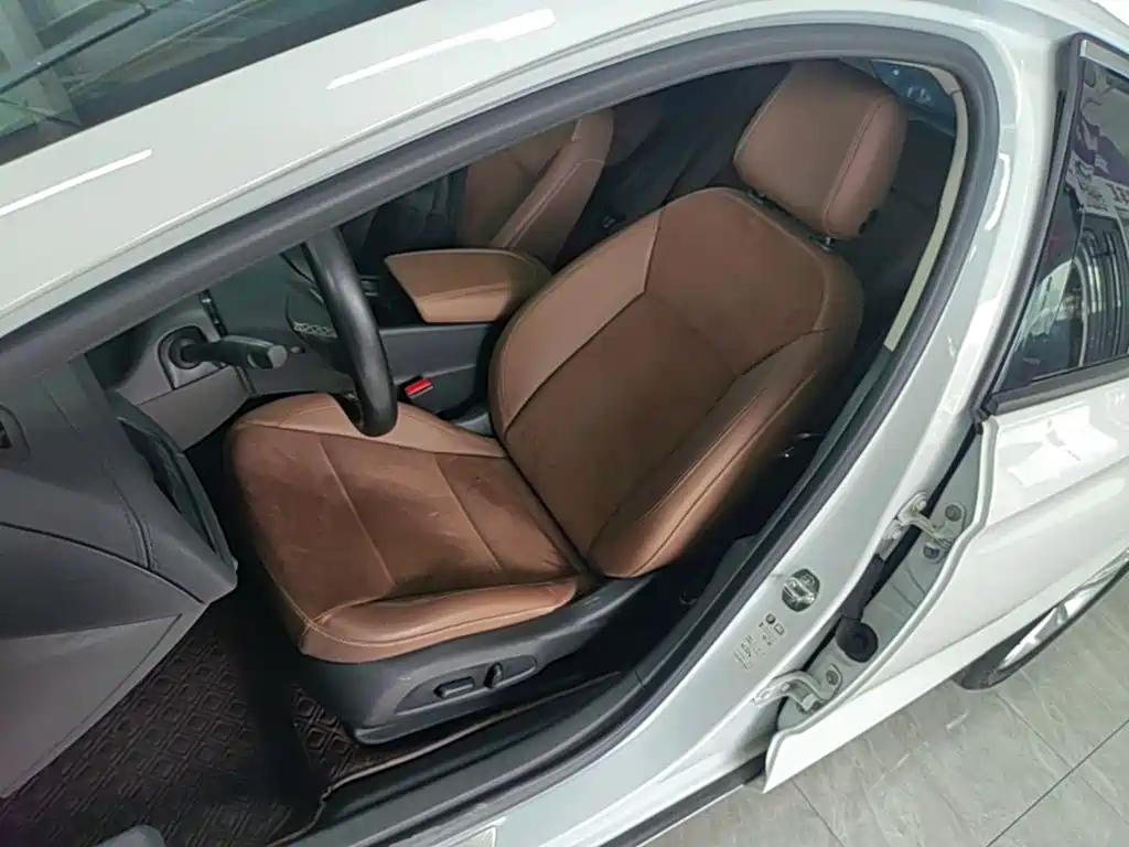Buick Regal — фото 14
