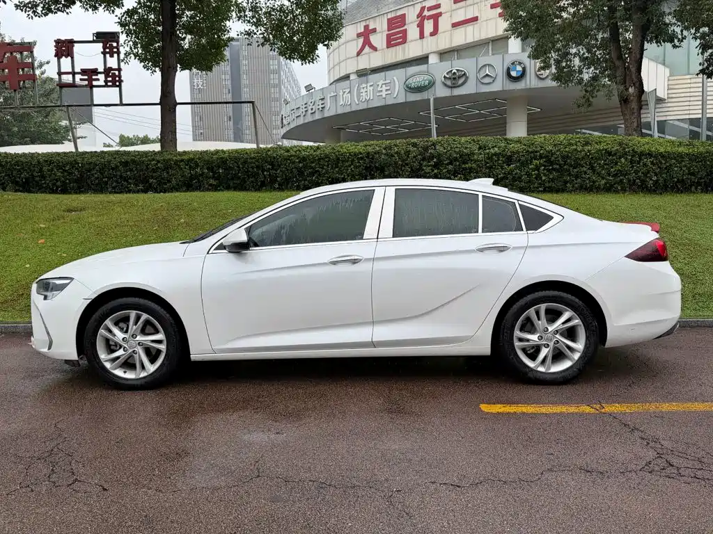 Buick Regal — фото 3
