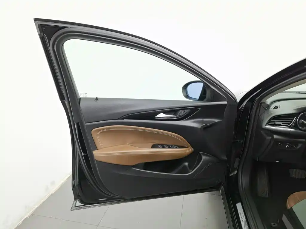 Buick Regal — фото 8