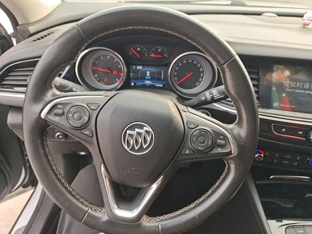 Buick Regal — фото 6