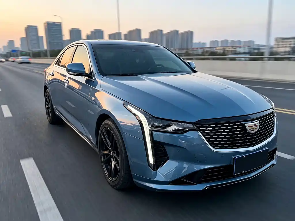 Cadillac CT4 — фото 3