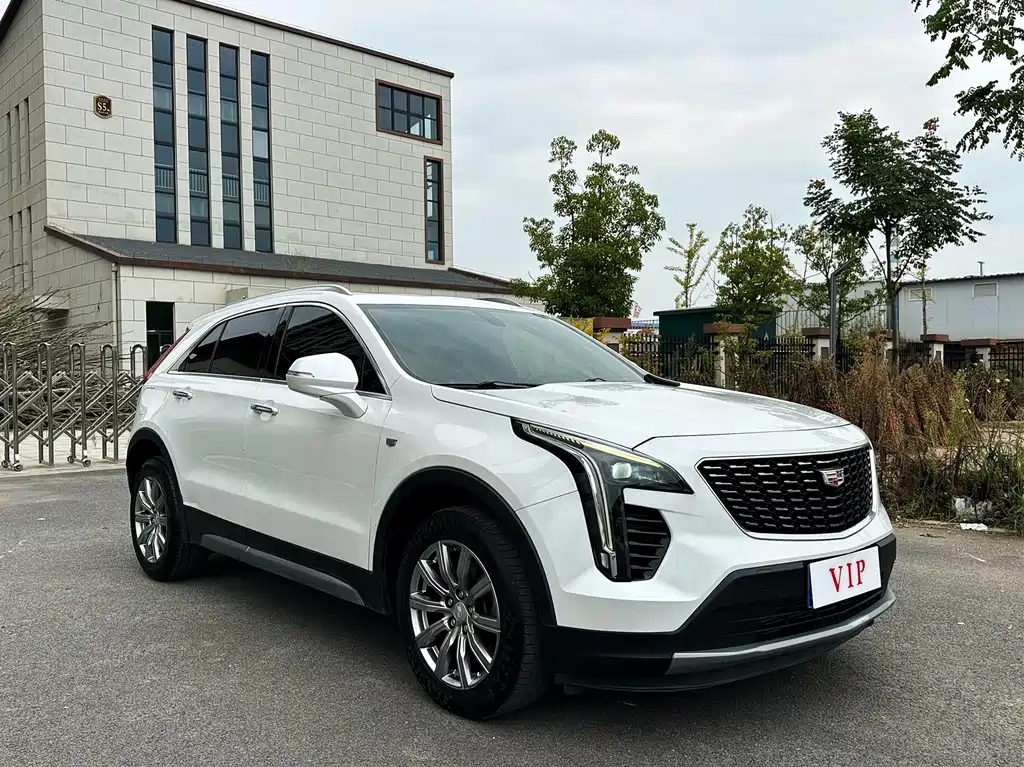 Cadillac XT4 — фото 3