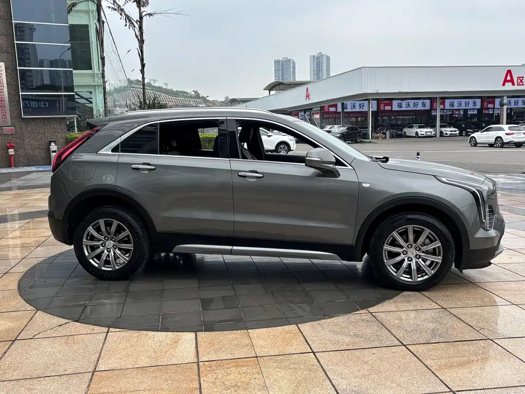 Cadillac XT4 — фото 3