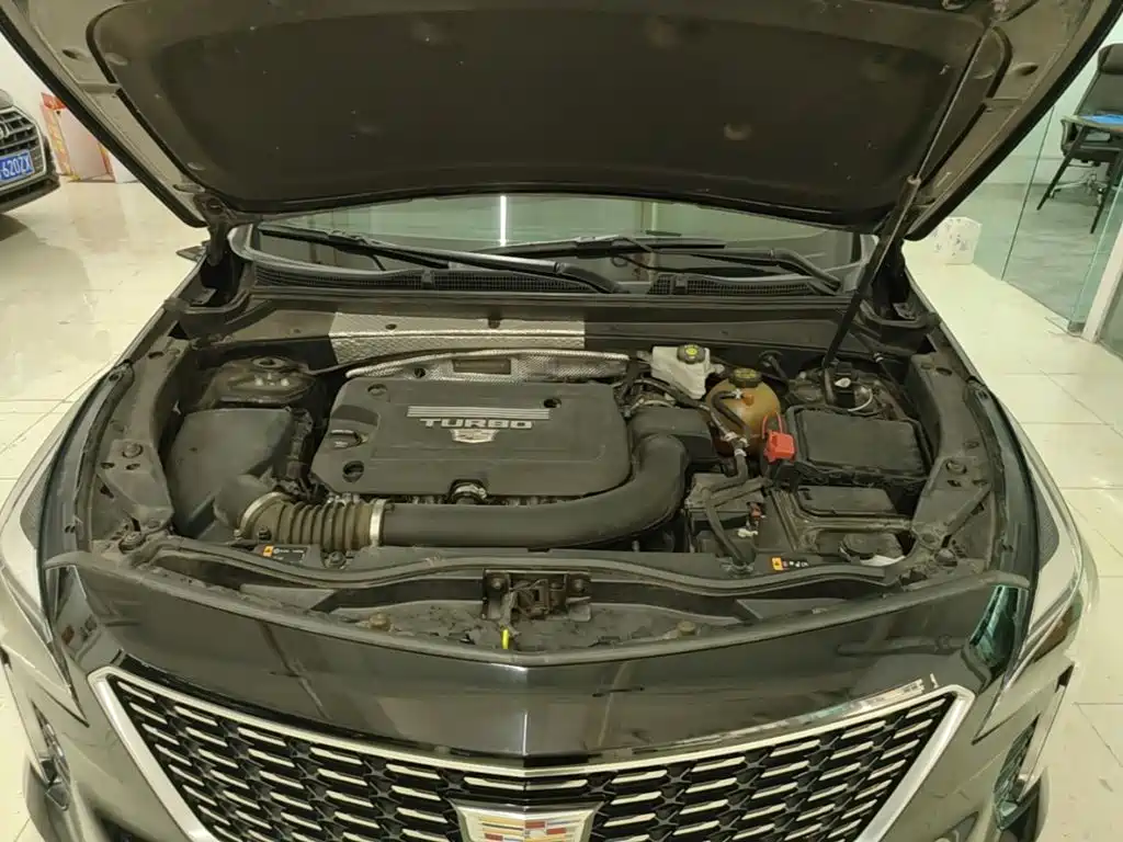 Cadillac XT4 — фото 19