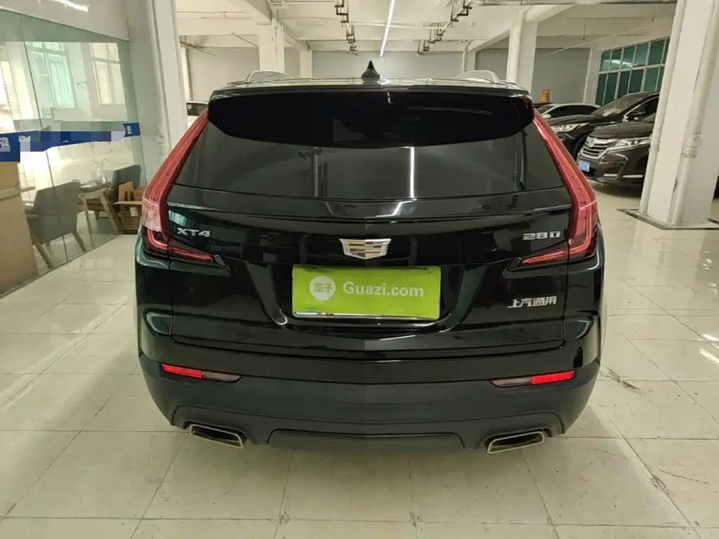 Cadillac XT4 — фото 5