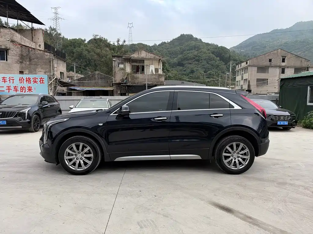 Cadillac XT4 — фото 2