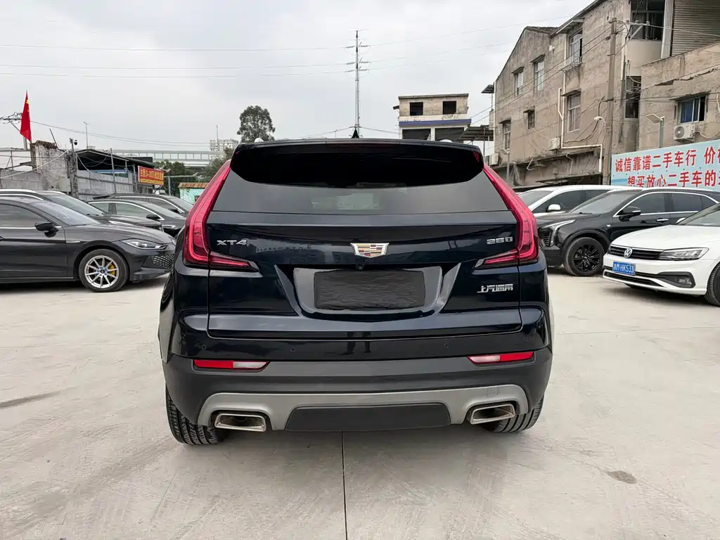 Cadillac XT4 — фото 4