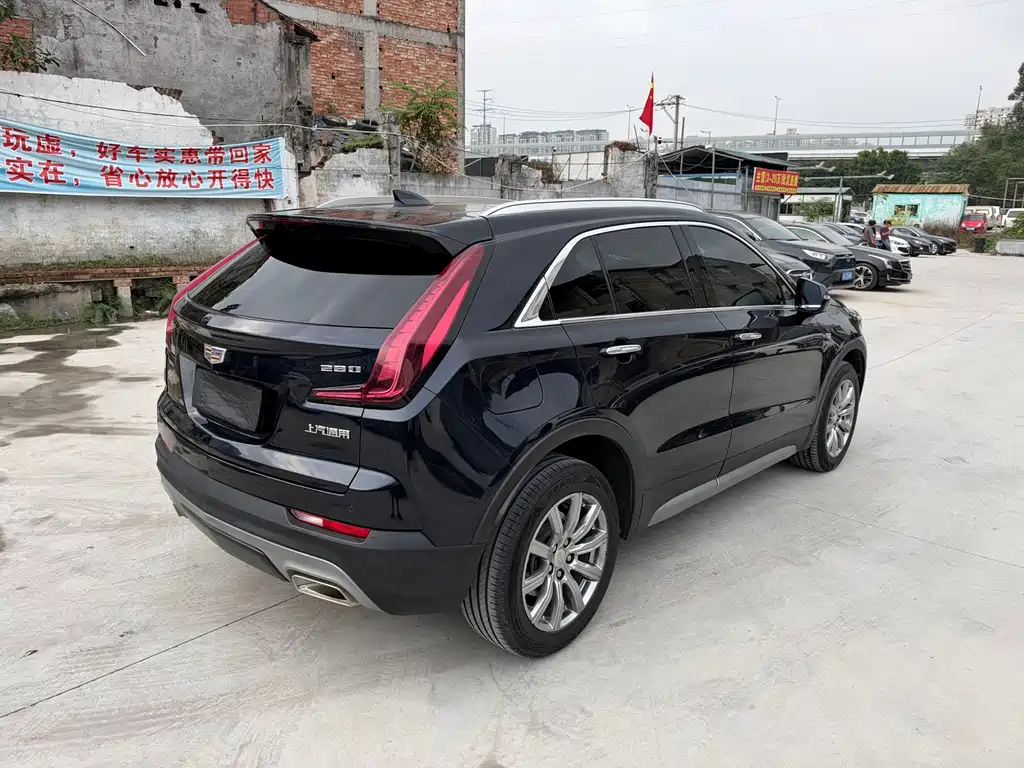 Cadillac XT4 — фото 5