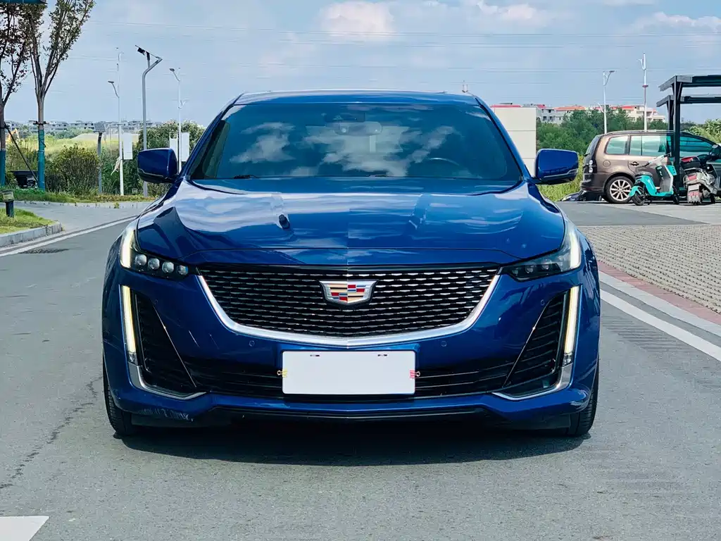 Cadillac CT5 — фото 2