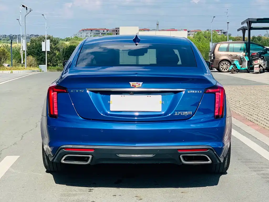 Cadillac CT5 — фото 6