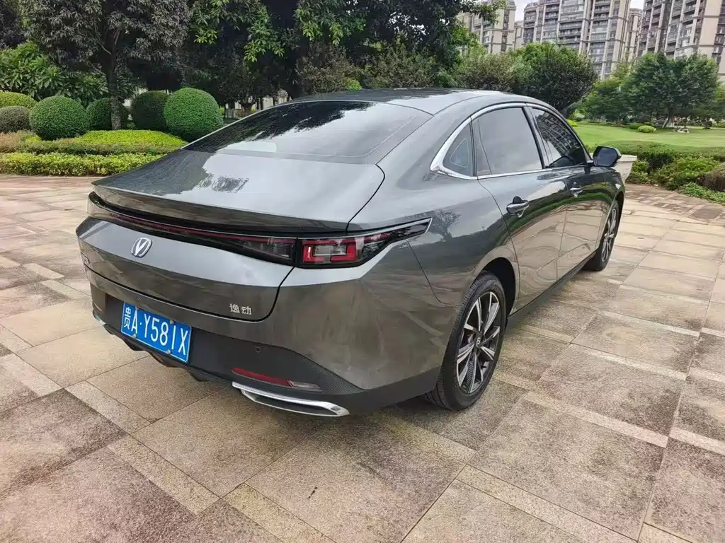 Changan Eado — фото 7