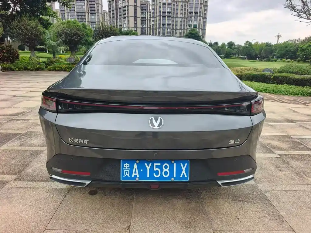 Changan Eado — фото 8