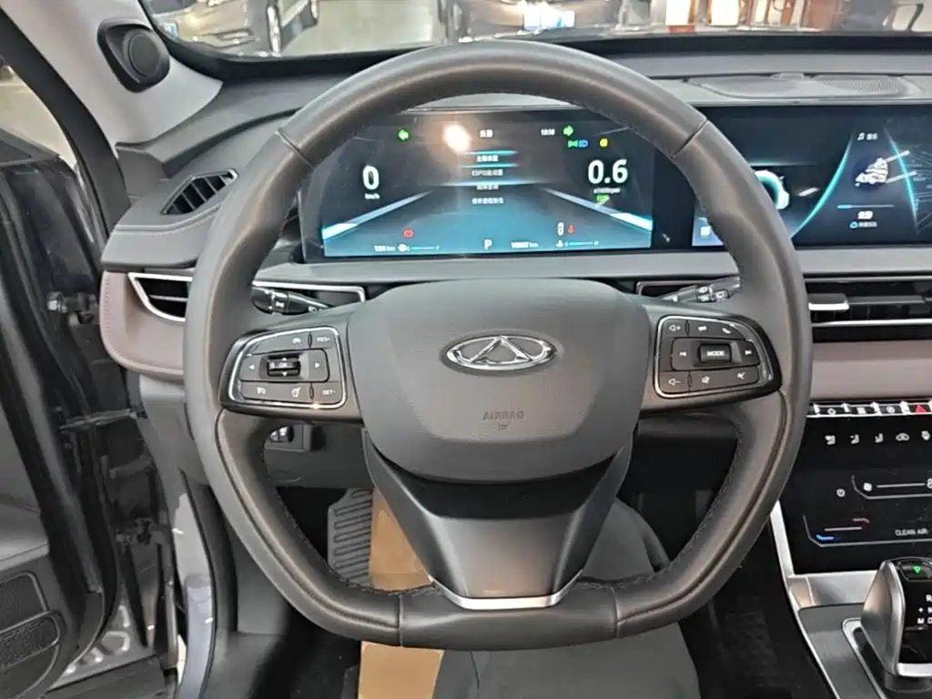 Chery Tiggo 7 — фото 10