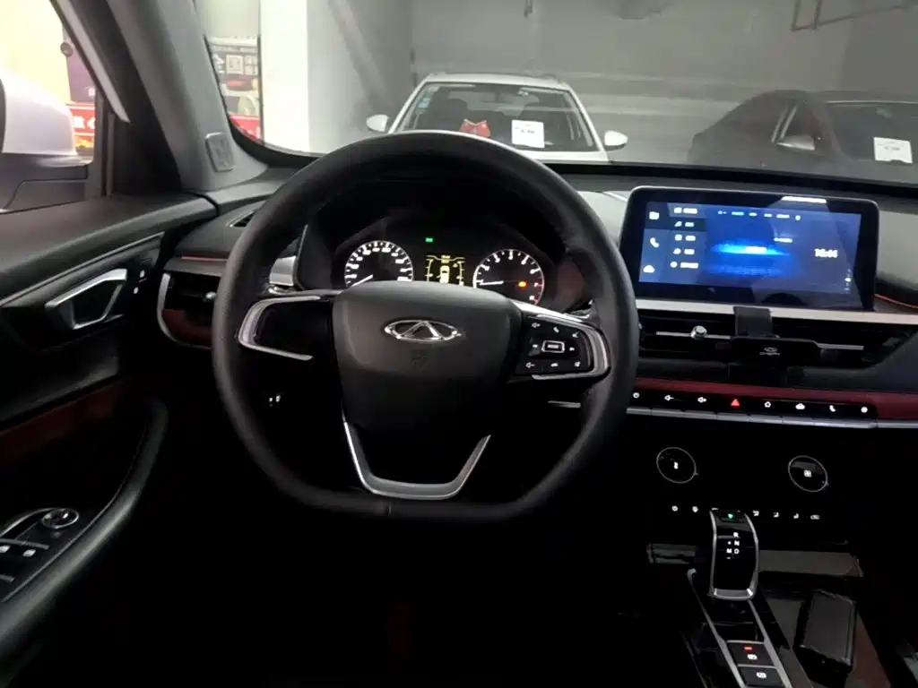 Chery Tiggo 7 — фото 10