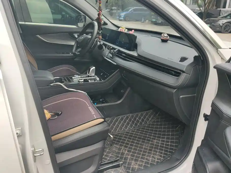 Chery Tiggo 8 PLUS — фото 8