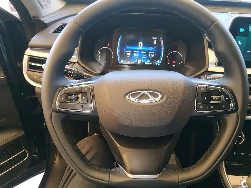 Chery Tiggo 8 — фото 10