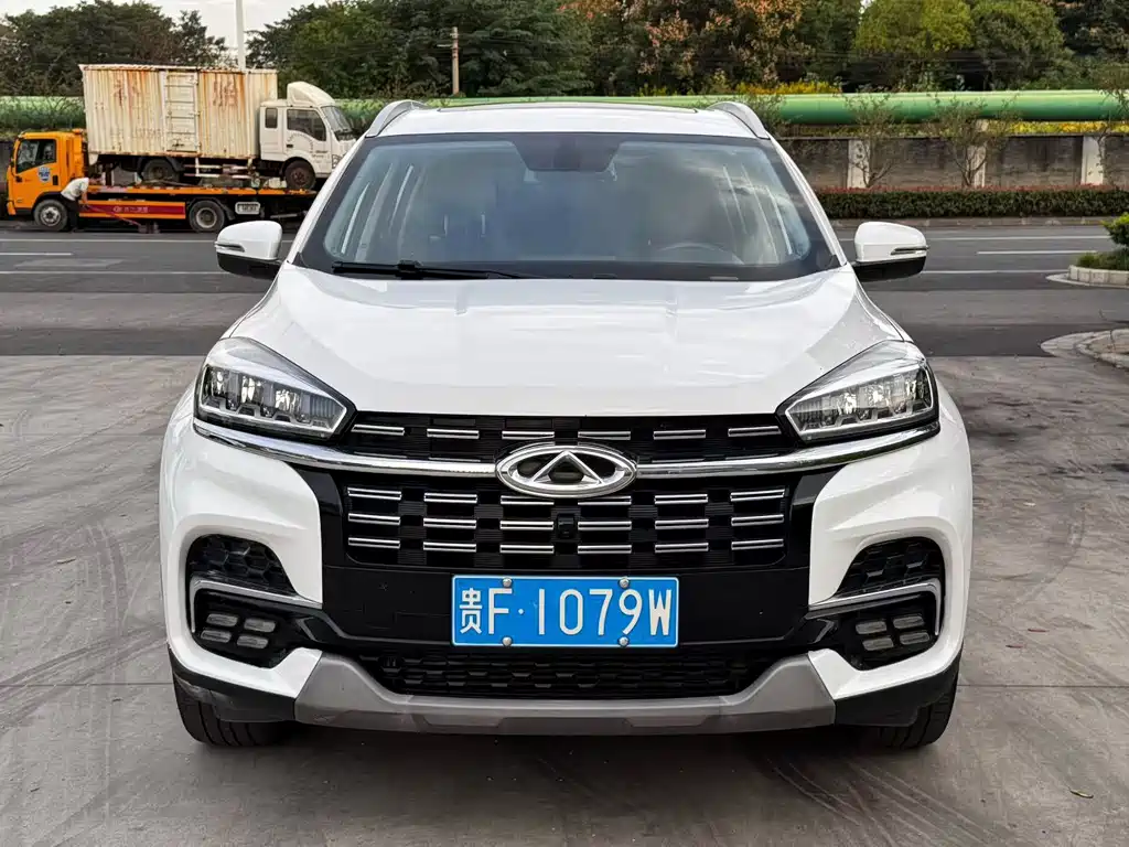 Chery Tiggo 8 — фото 2