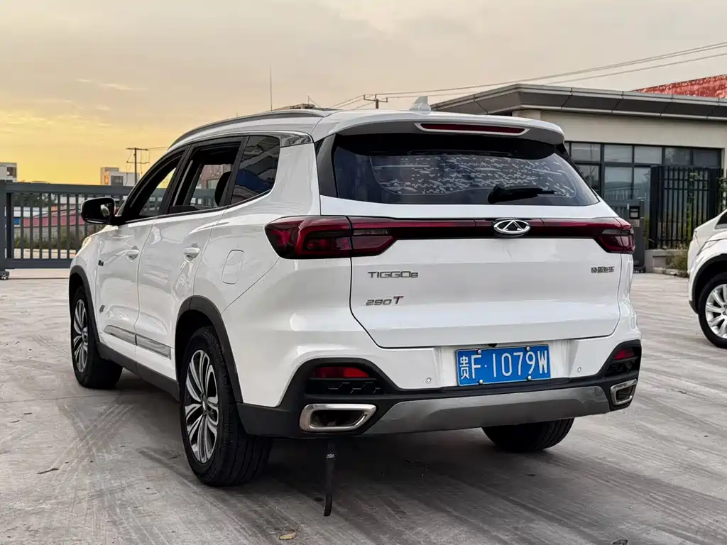 Chery Tiggo 8 — фото 9