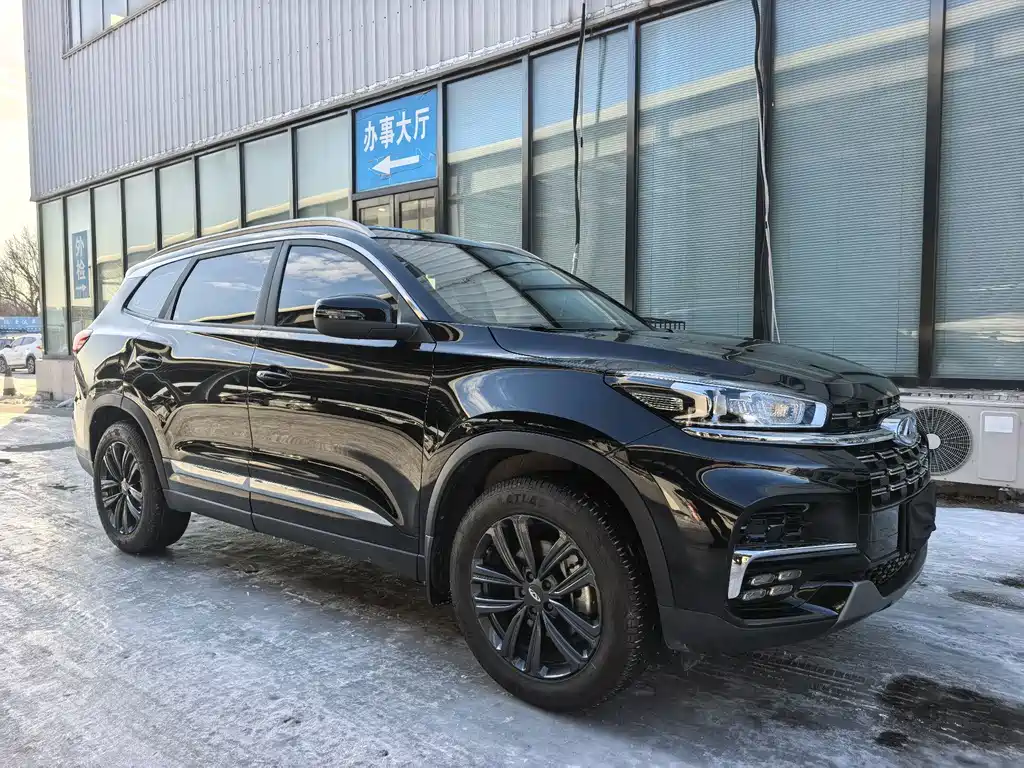 Chery Tiggo 8 — фото 2