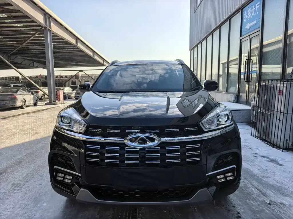 Chery Tiggo 8 — фото 3