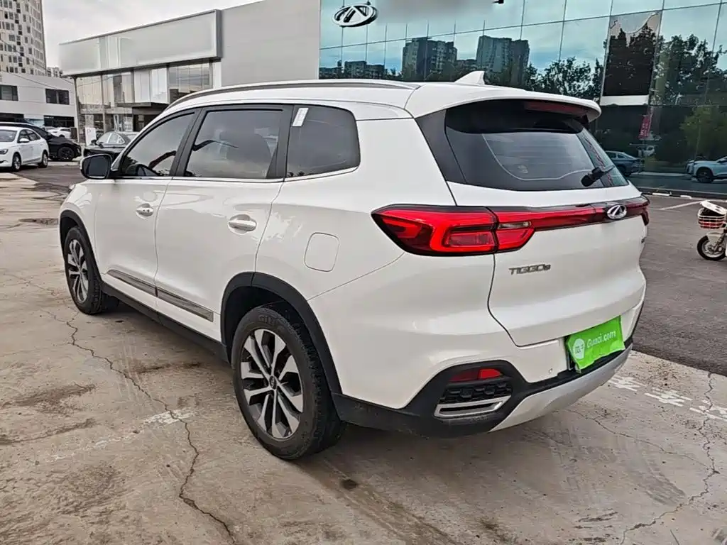 Chery Tiggo 8 — фото 4